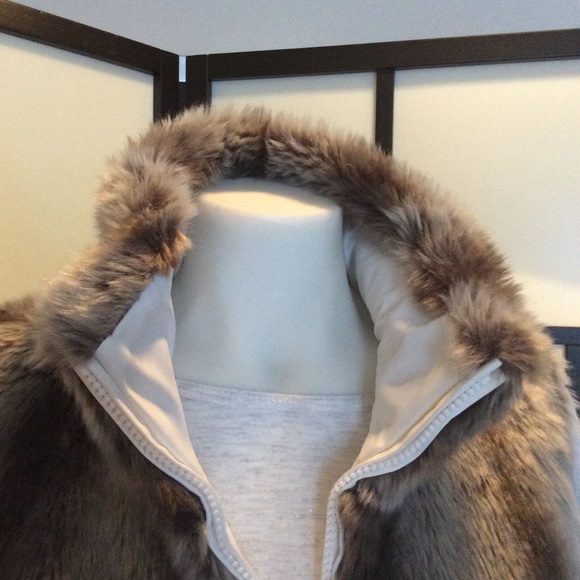 Kristen Blake reversible faux fur zip vest, sz S - Picture 6 of 12